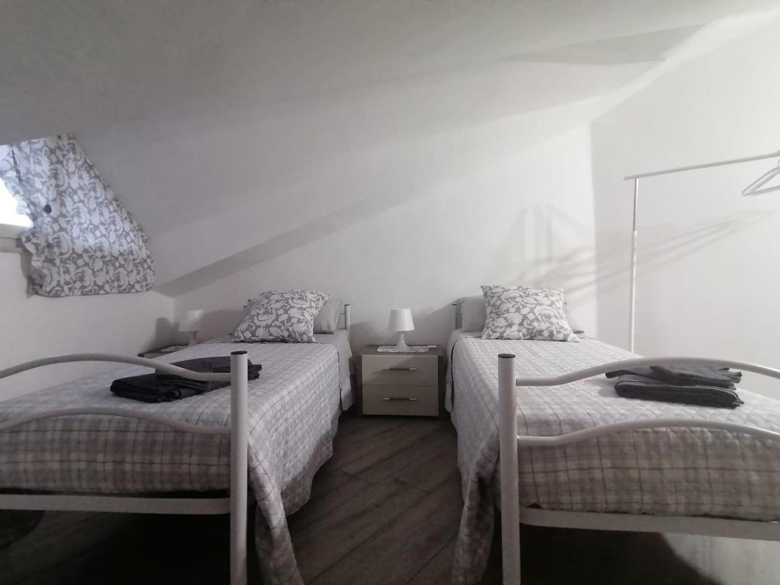 Il Sole Dell'Etna Apartamento Aci SantʼAntonio Exterior foto